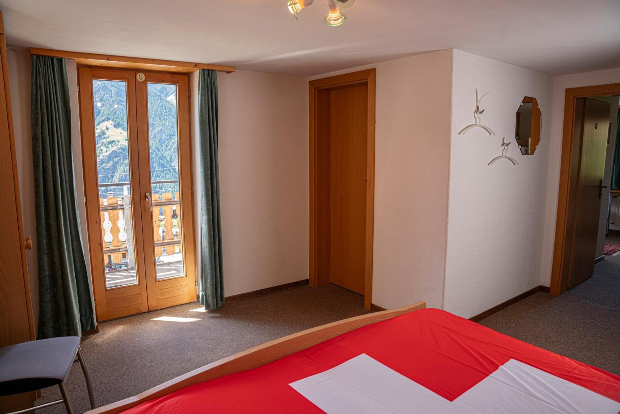 Alte Bock 2.0 Bed & Breakfast Grächen Exterior photo