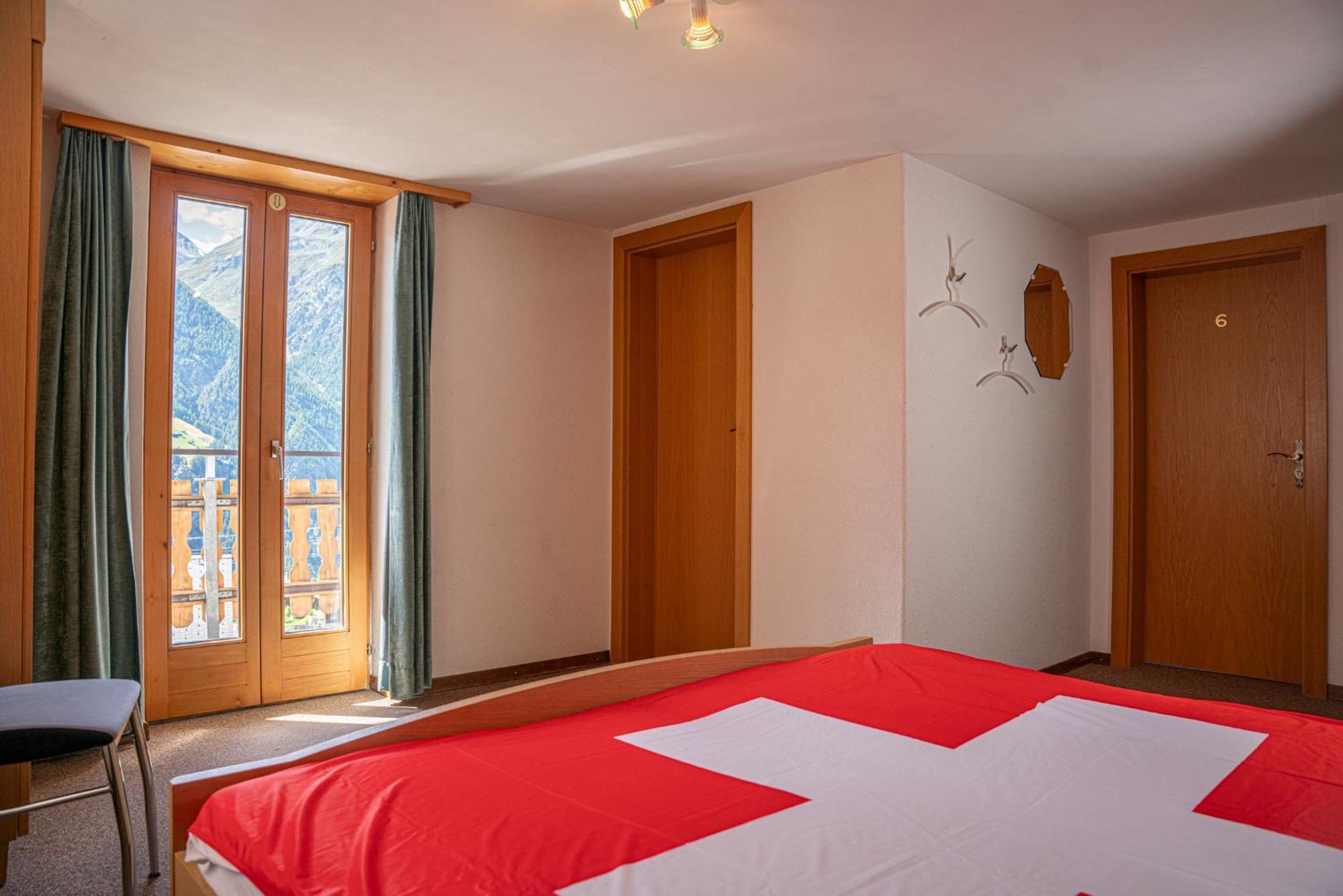 Alte Bock 2.0 Bed & Breakfast Grächen Exterior photo