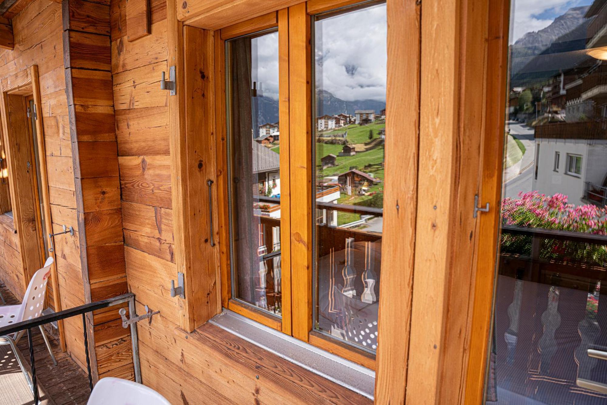Alte Bock 2.0 Bed & Breakfast Grächen Exterior photo