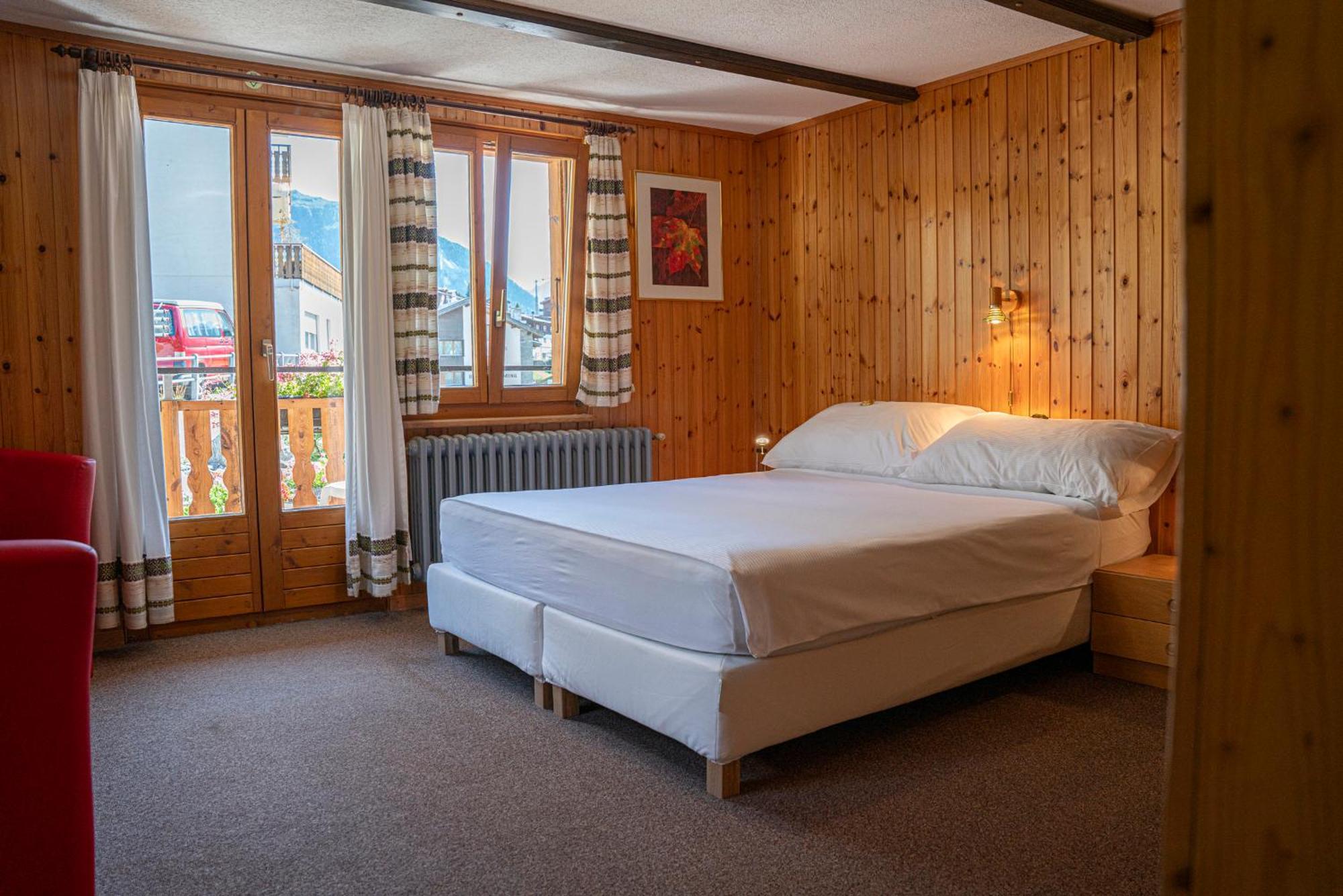Alte Bock 2.0 Bed & Breakfast Grächen Exterior photo